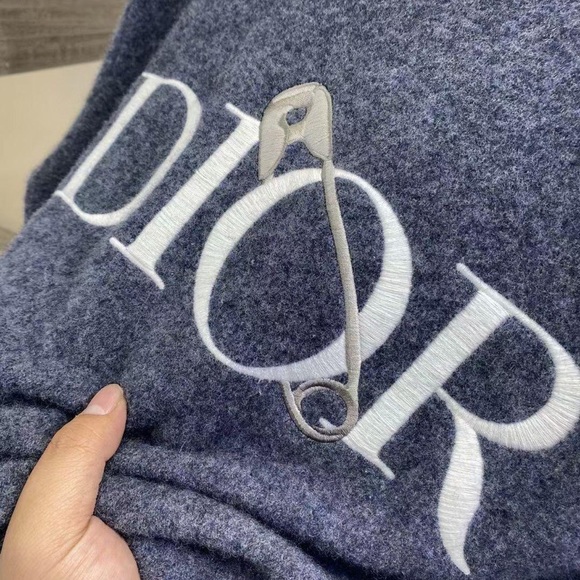 Dior sweater - Picture 3 of 3